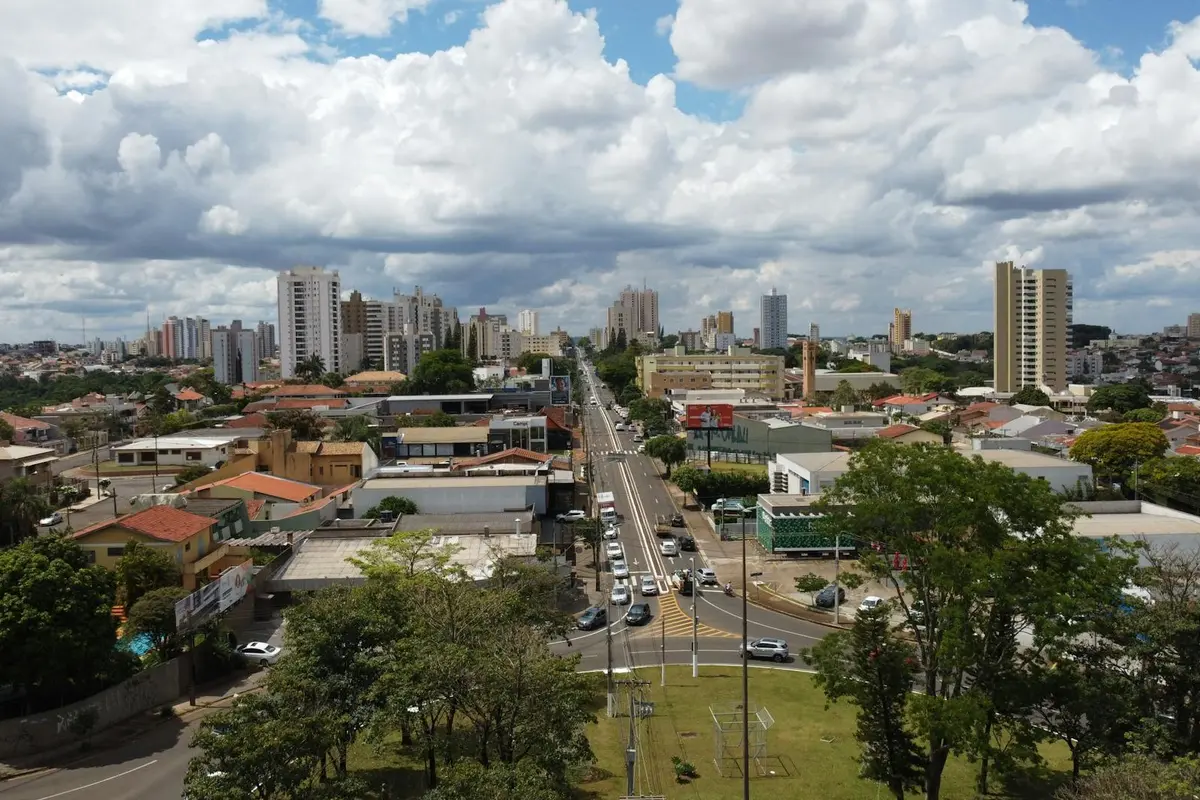 Acompanhantes no Bairro Cinco Conjuntos - Londrina - PR